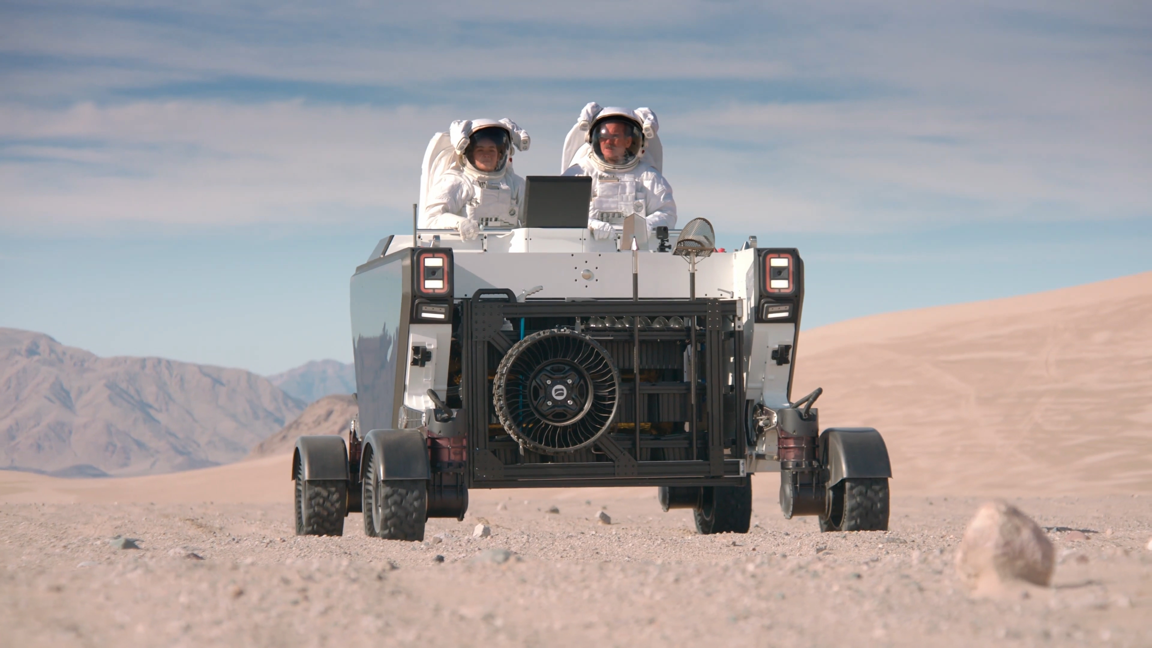 Le rover Flex (Flexible Logistic and Exploration) d'Astrolab en cours de test dans le désert californien il y a un an. © Astrolab